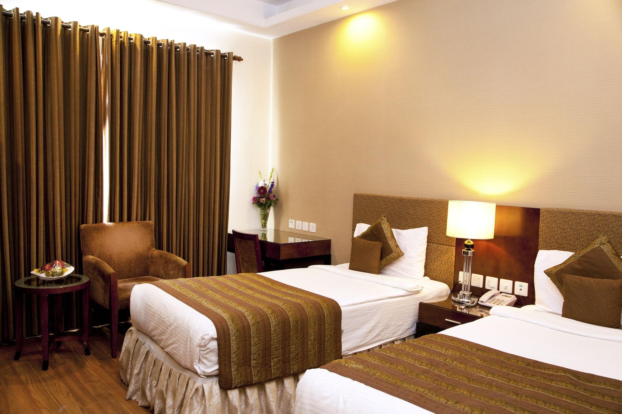 Alpina Hotels & Suites Νέο Δελχί Εξωτερικό φωτογραφία