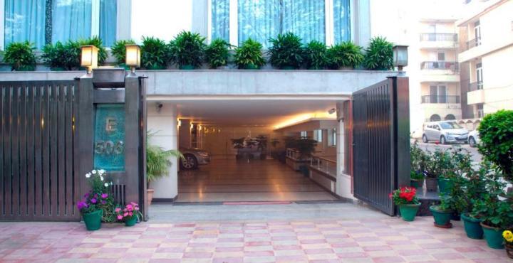 Alpina Hotels & Suites Νέο Δελχί Εξωτερικό φωτογραφία