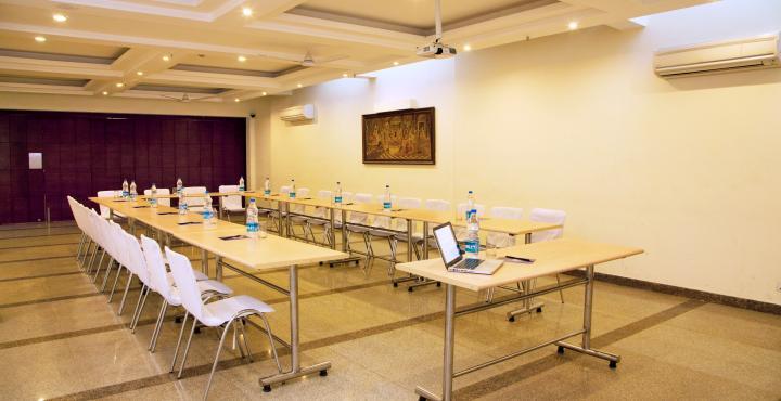 Alpina Hotels & Suites Νέο Δελχί Εξωτερικό φωτογραφία