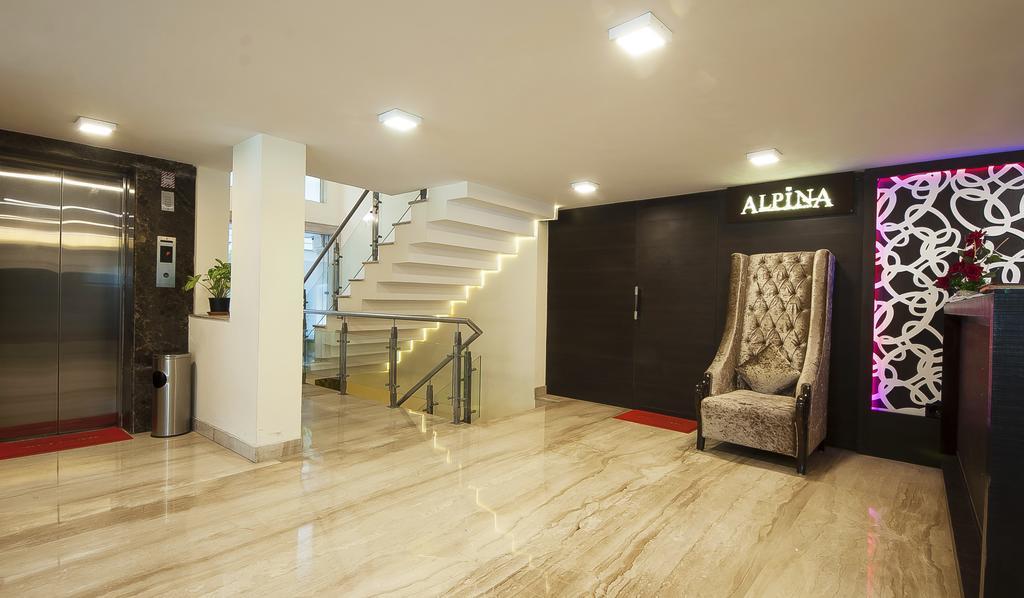 Alpina Hotels & Suites Νέο Δελχί Εξωτερικό φωτογραφία