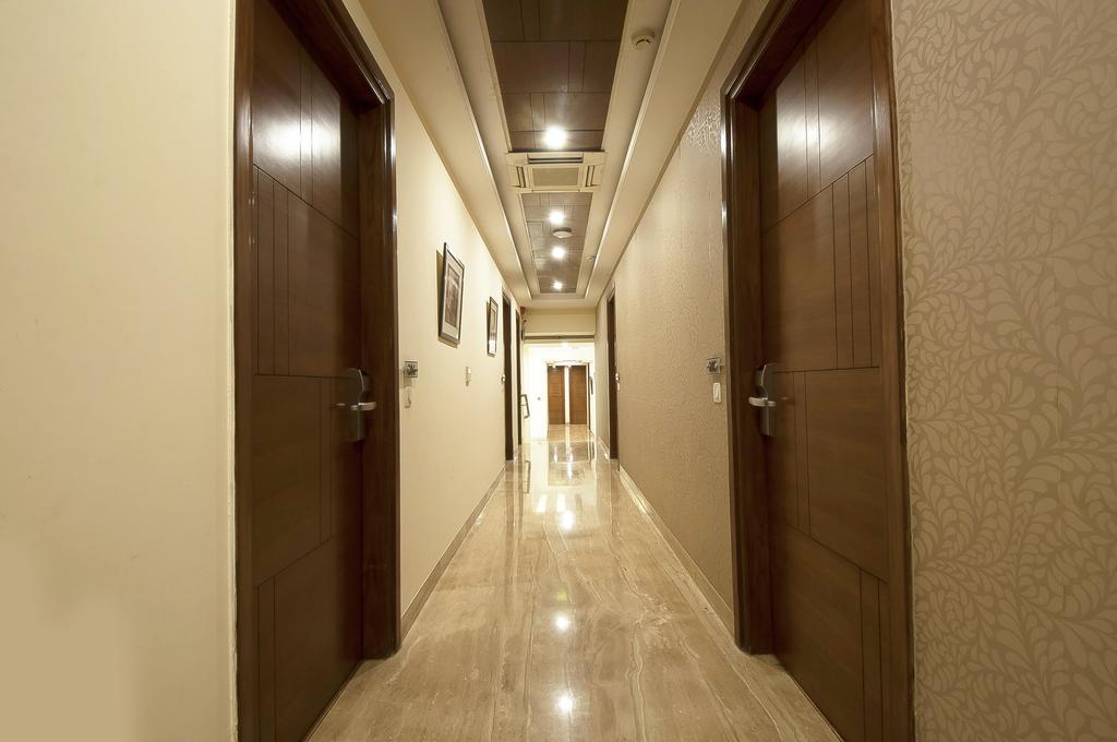 Alpina Hotels & Suites Νέο Δελχί Εξωτερικό φωτογραφία
